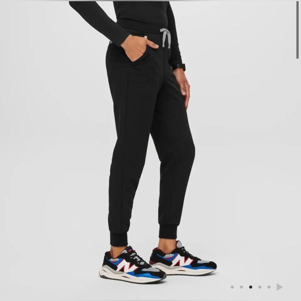 Men’s Figs Tansen Jogger Scrub Pant- Black